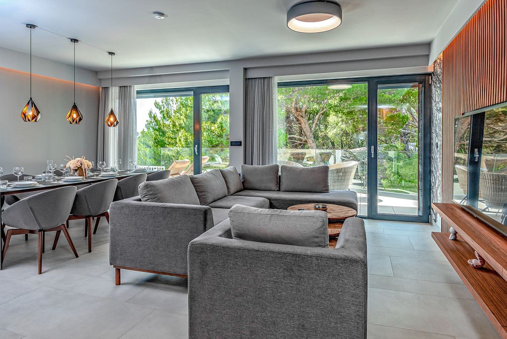 Villa Karla Dalmatia Coast Olivers Travels 3