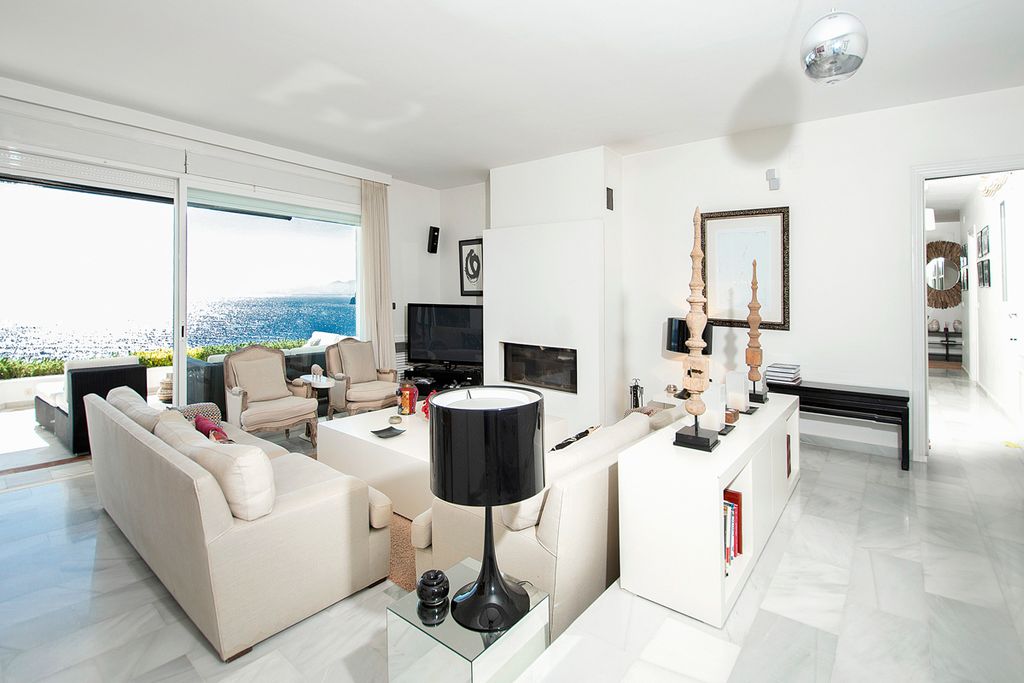 Casa Fin de Mundo Costa Tropical Olivers Travels 3