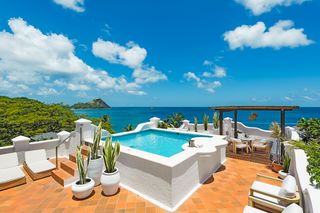 Cap Masion 3 Bed Oceanview Pool and Terrace Olivers Travels 1