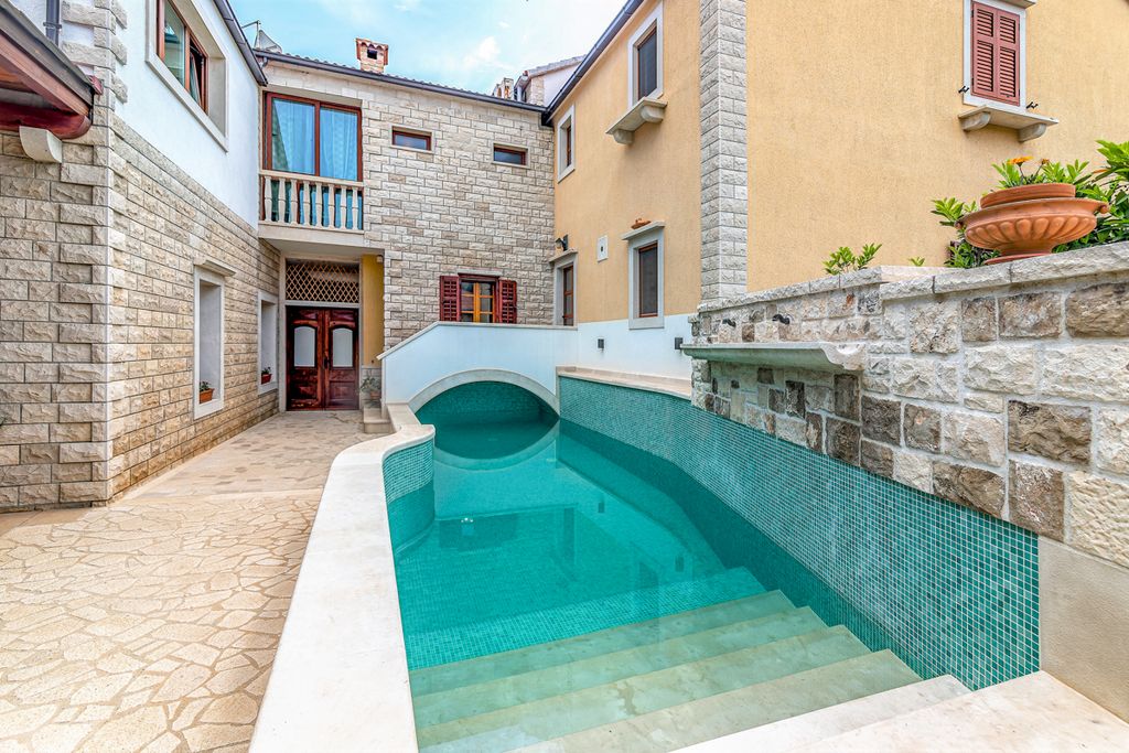 Villa Lilijana Brac Coast Olivers Travels1