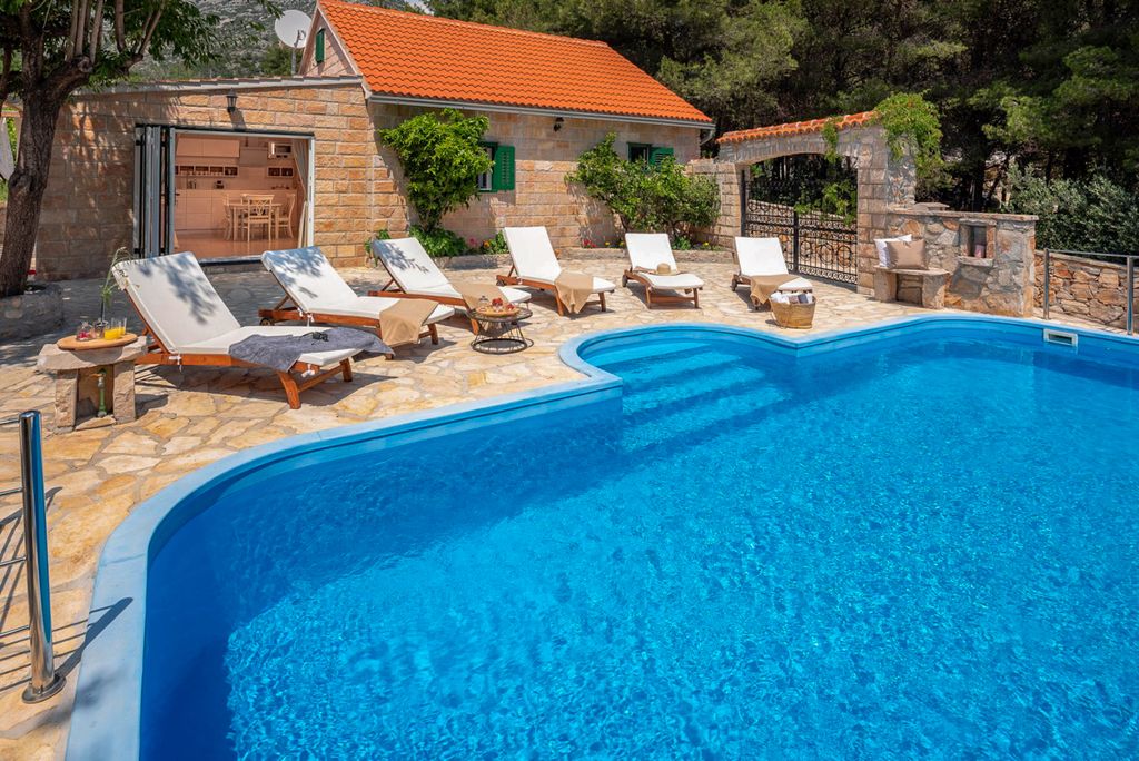 Villa Zana Brac Olivers Travels 1