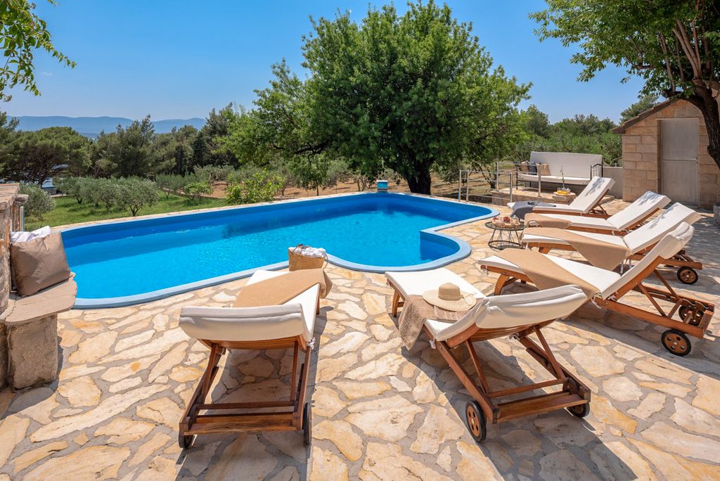 Villa Zana Brac Olivers Travels 2