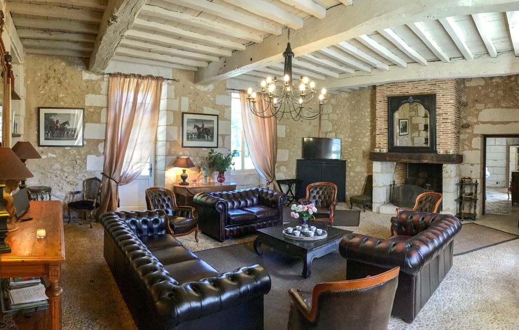 Chateau de Neveu Dordogne Olivers Travel 3