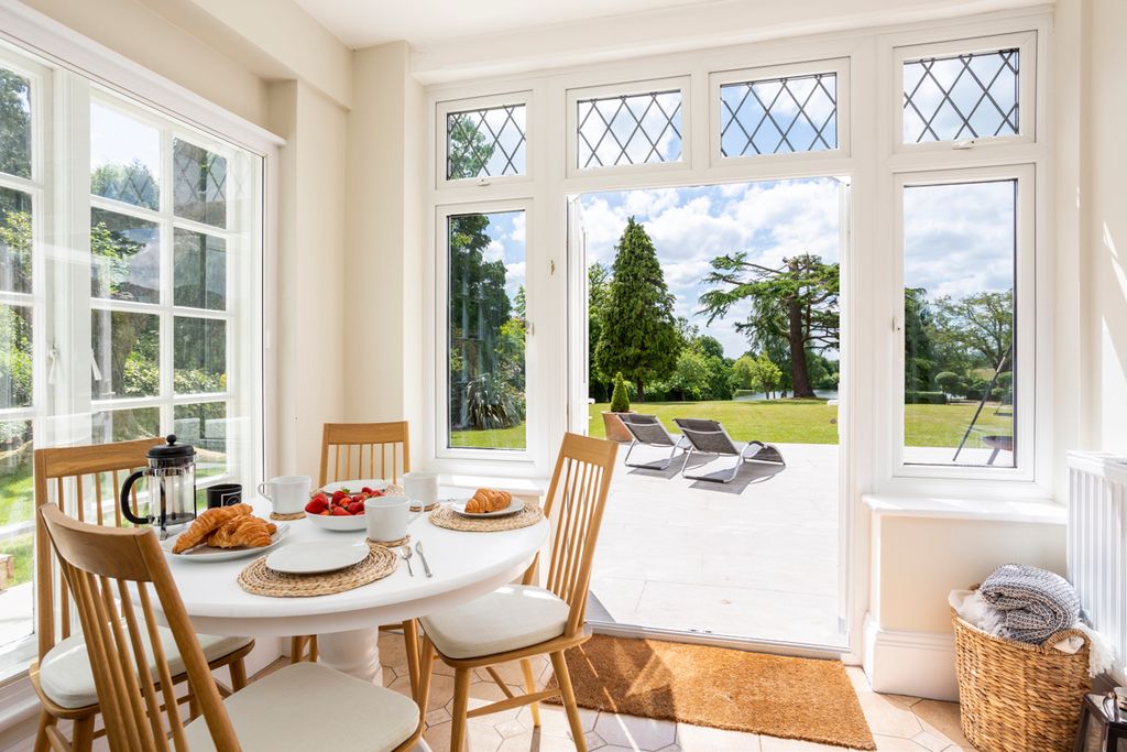 The Lake House Midlands Olivers Travels 5