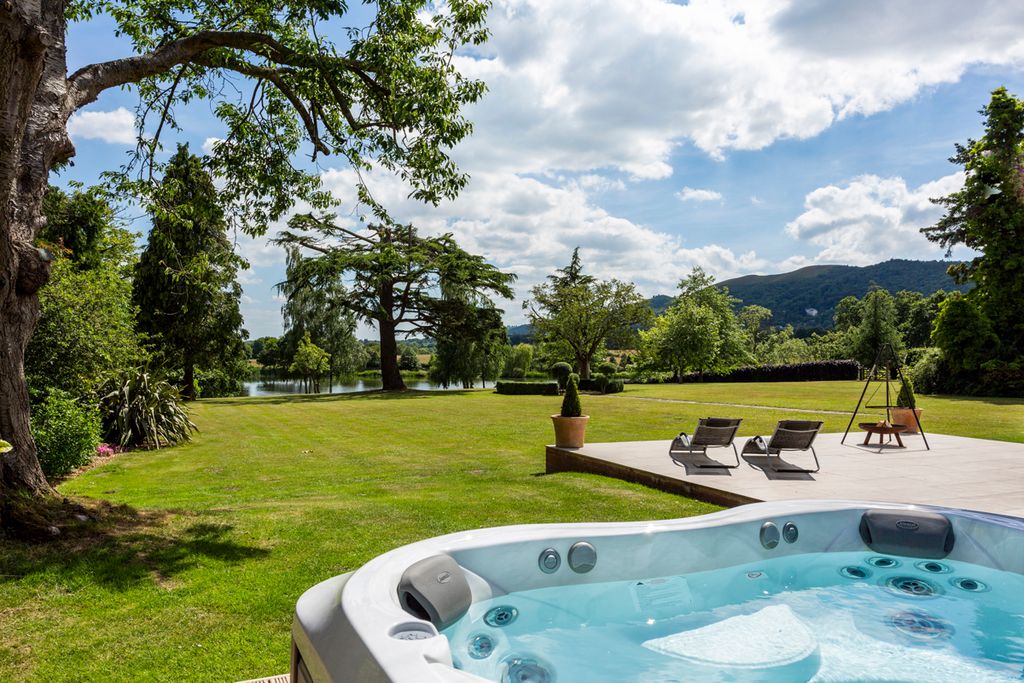 The Lake House Midlands Olivers Travels 2