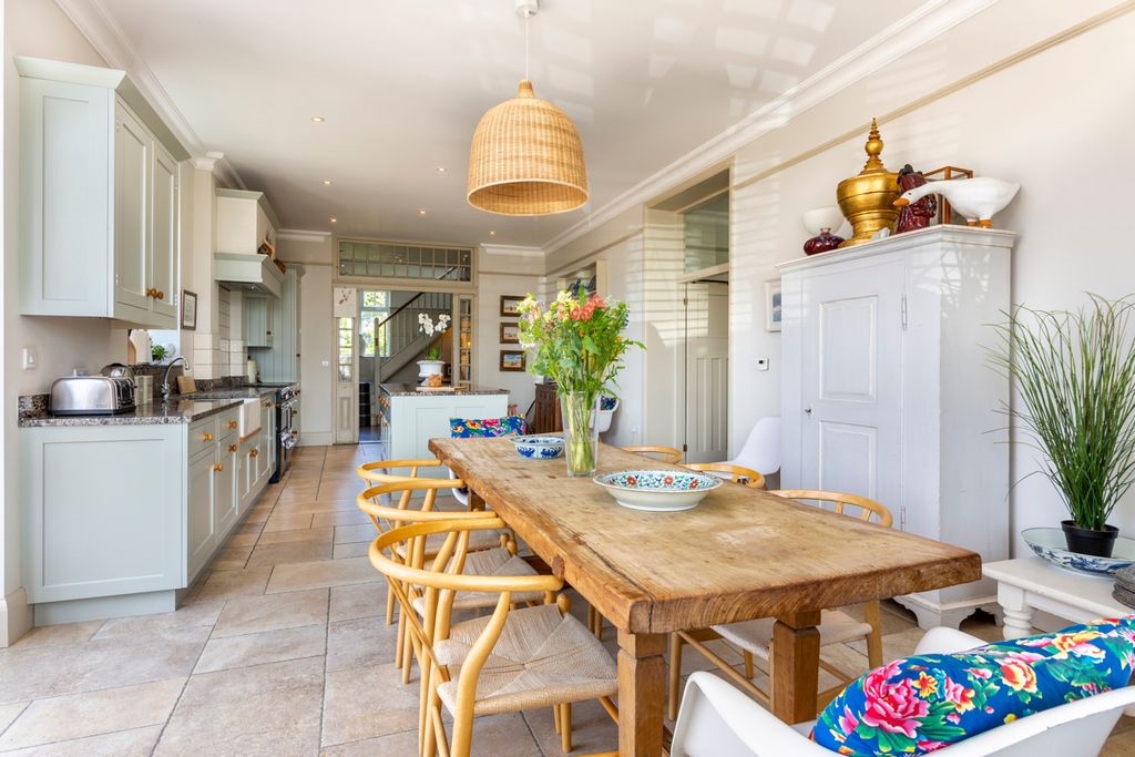 Sunshine House South East Olivers Travels 3