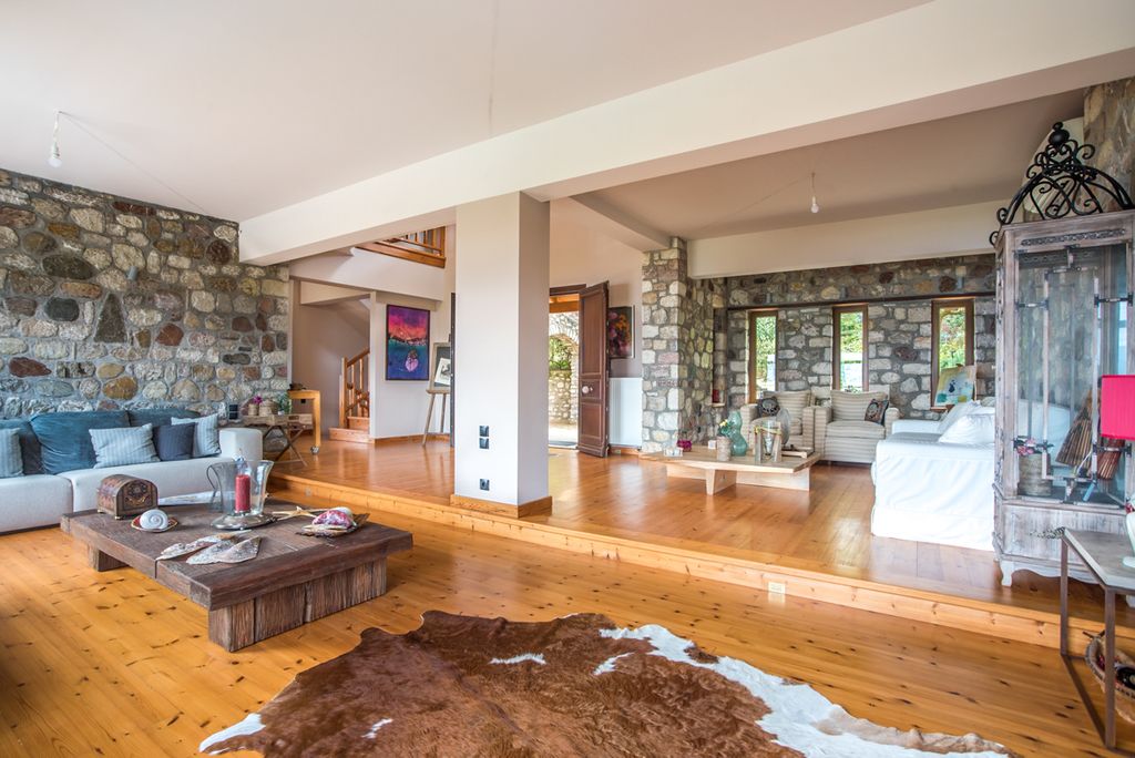 Villa Nerantzies Peloponnese Olivers Travels 3