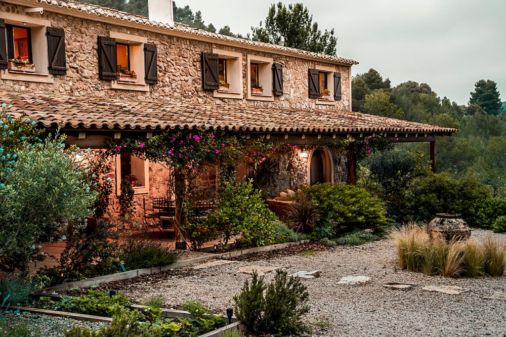 La Masia Forn Teuler Barcelona Olivers Travels6