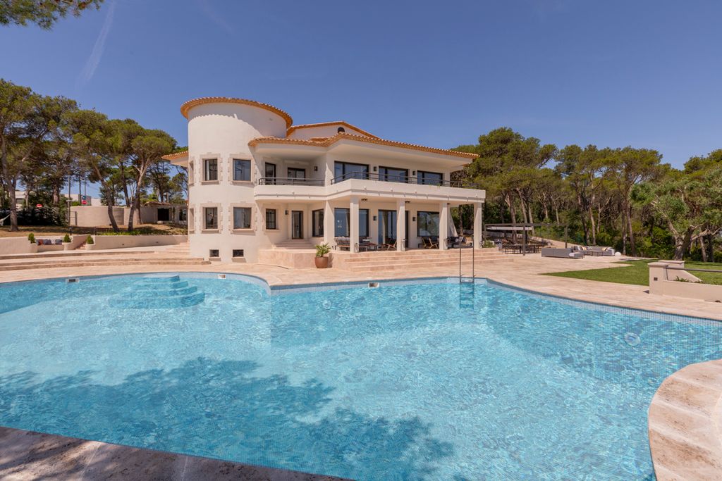 Casa Panama Costa Brava Olivers Travels 1