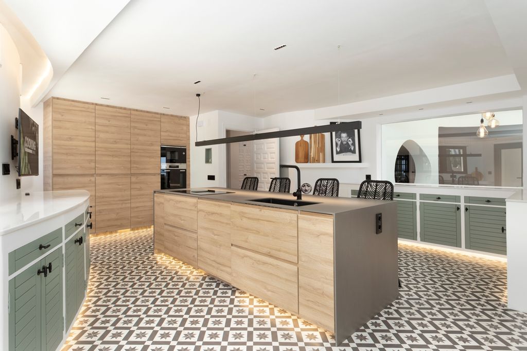 Casa Panama Costa Brava Olivers Travels 4