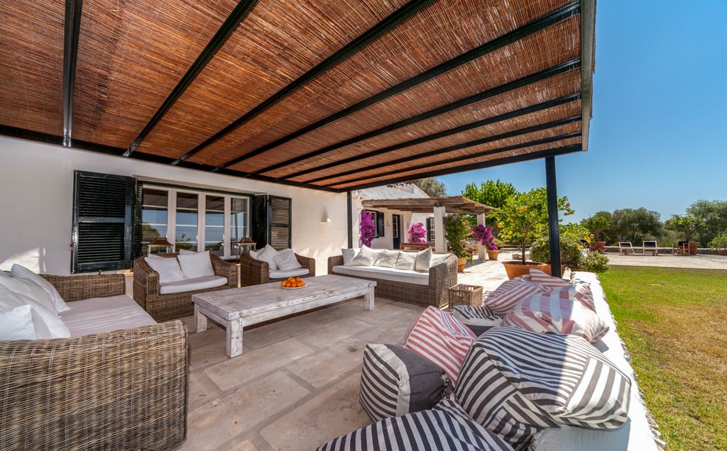 Villa Fuller Menorca Olivers Travels 5