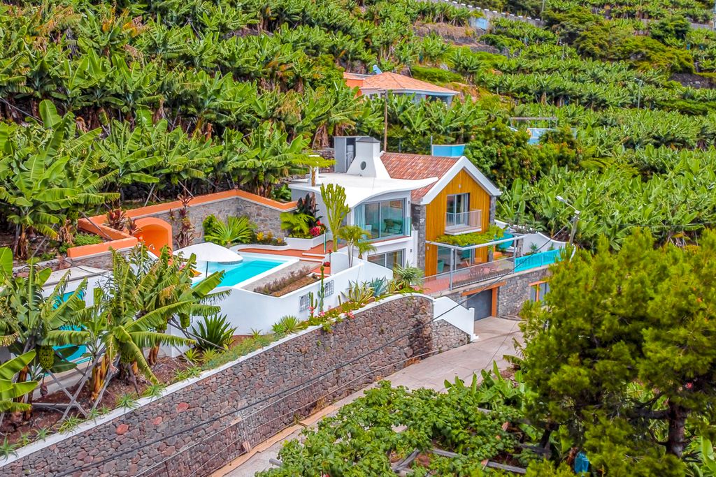 Faja Do Mar Madeira Olivers Travels 2