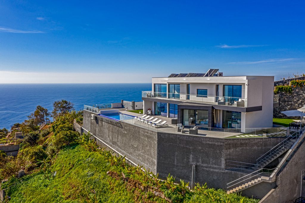 Moradia Canhas Madeira Olivers Travels 1