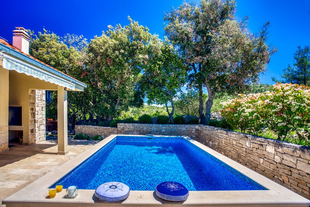 Villa Nerezisca Brac Olivers Travels 2