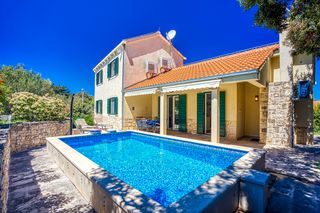 Villa Nerezisca Brac Olivers Travels 1