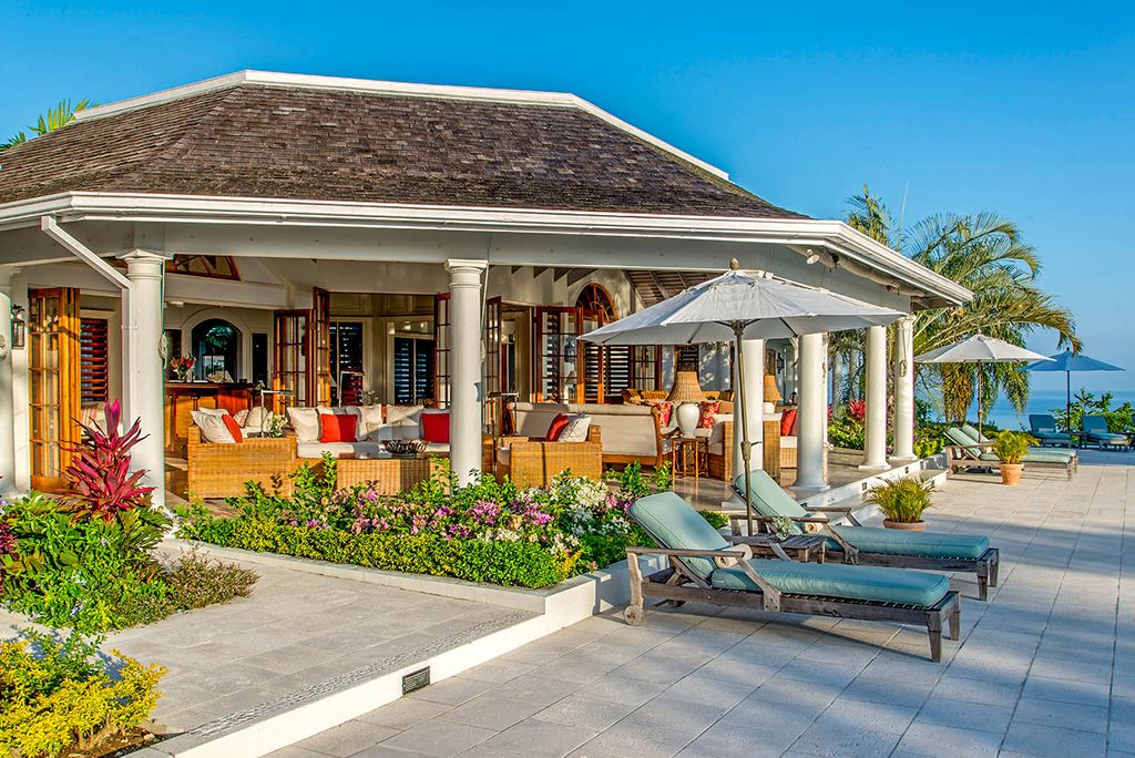 Bougainvillea at the Tryall Club Jamaica Olivers Travels 3