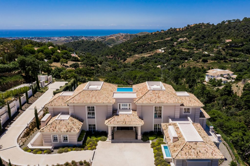 Villa Puerco Costa del Sol Olivers Travels 1