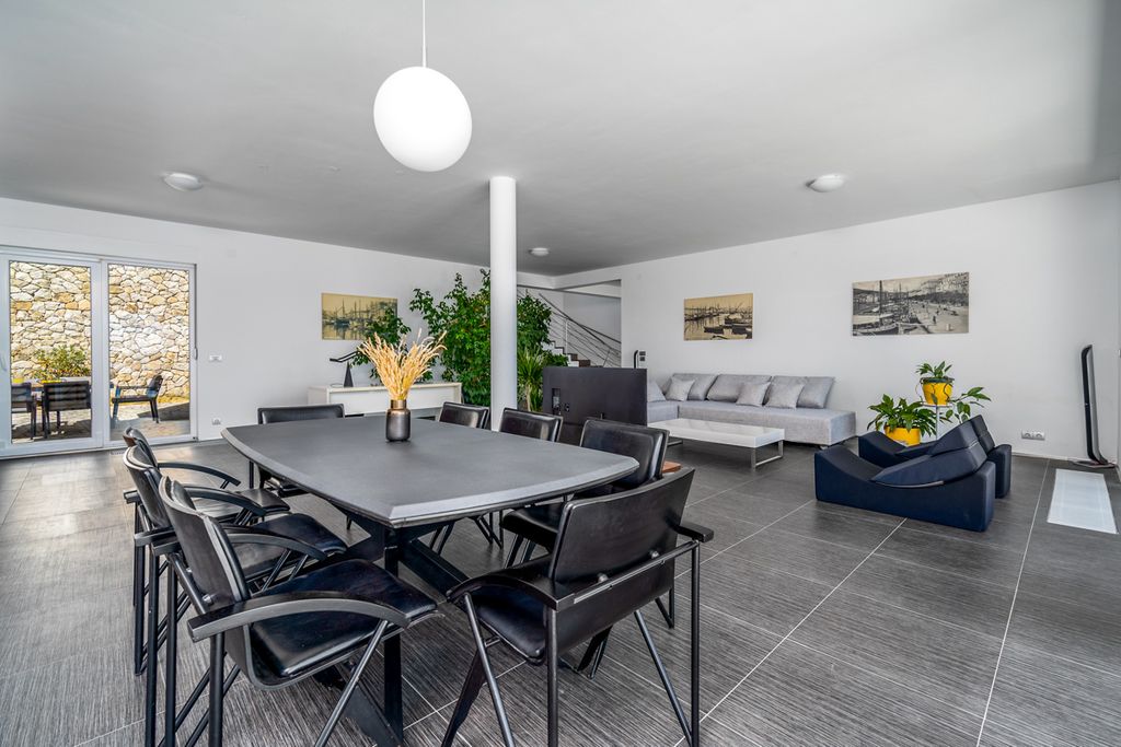 Villa Stipe Dalmatia Coast Olivers Travels 4