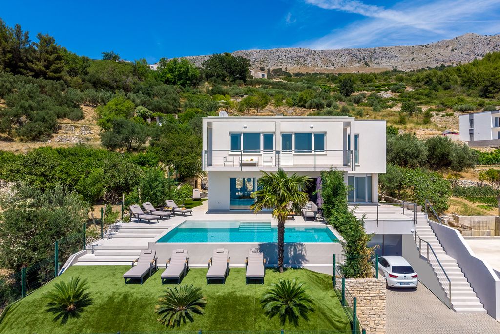 Villa Stipe Dalmatia Coast Olivers Travels 1
