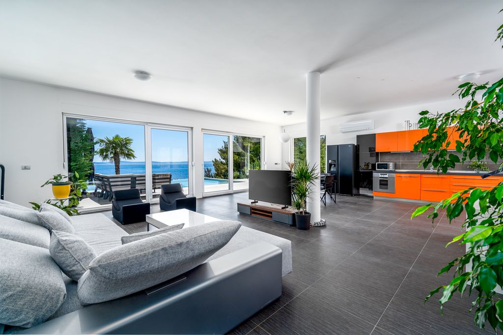 Villa Stipe Dalmatia Coast Olivers Travels 3