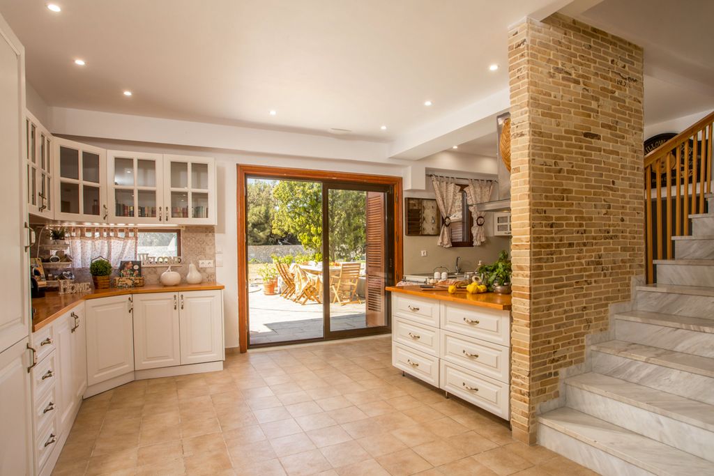 Oasis Rhodes Rhodes Olivers Travels 5