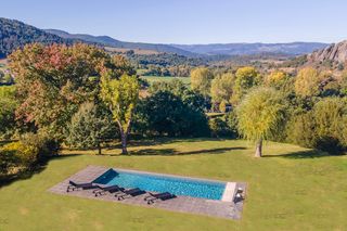 Chateau De Blau Rhone Alpes Olivers Travels1