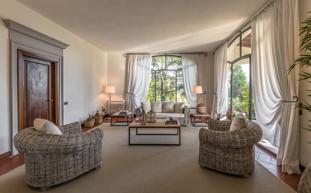 Villa Salix Tuscany Olivers Travels 3