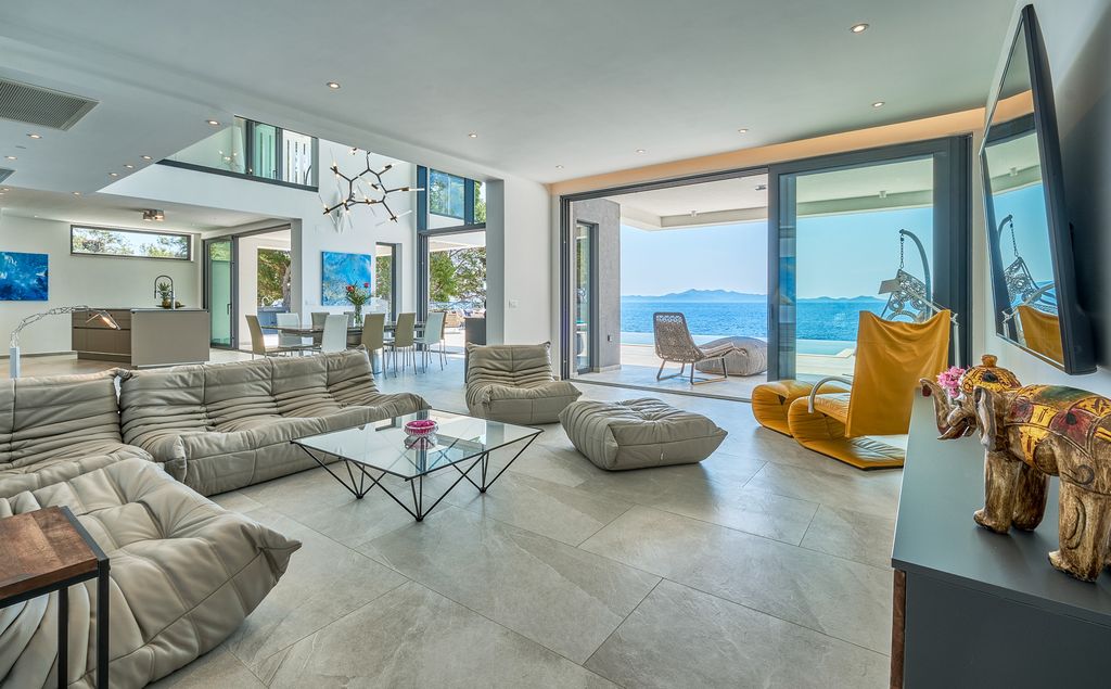 Villa Luxana Korcul Olivers Travels3