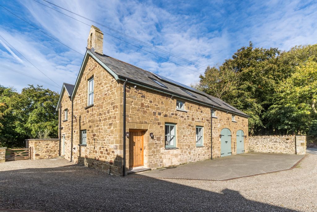 Welsh Coach House Wales Olivers Travels 5