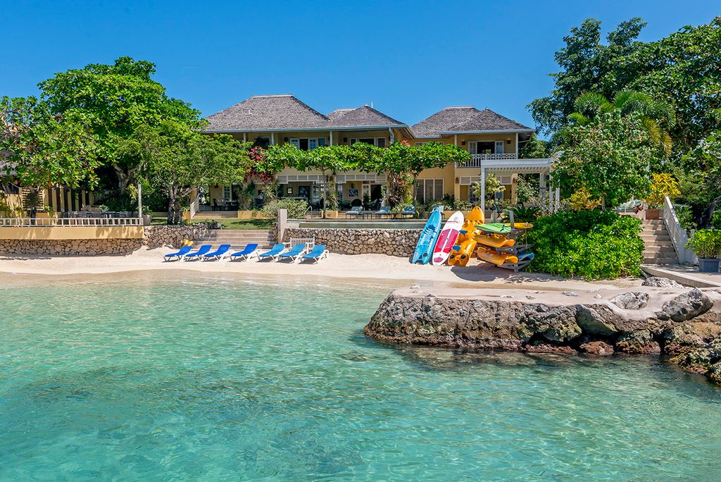 Discovery Beach Villa Jamaica Olivers Travels1