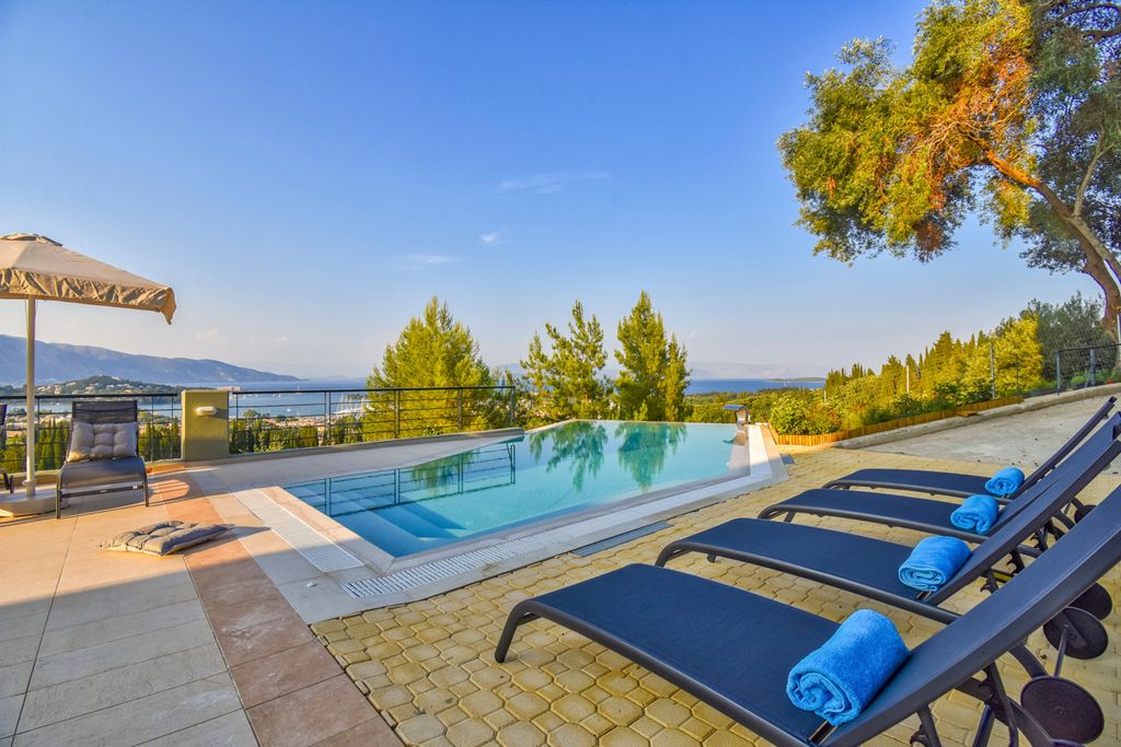 Villa Hexagon Corfu Olivers Travels 5