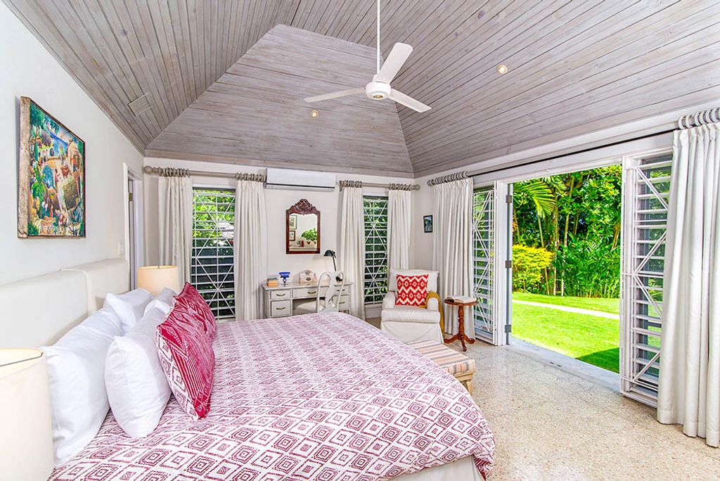 Almond Hill Jamaica Olivers Travels 4