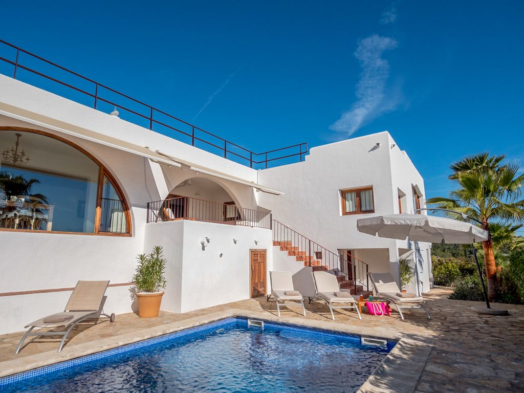 Casa Cigne Ibiza Olivers Travels 1