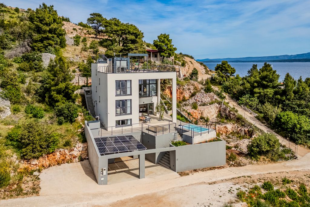 Villa Vid Brac Olivers Travel 1