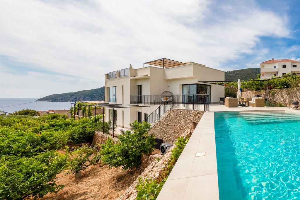 Villa Vendi Vis Olivers Travls 1