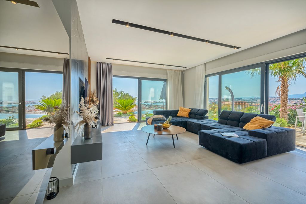 Villa Calah Dalmatia Coast Olivers Travels 3