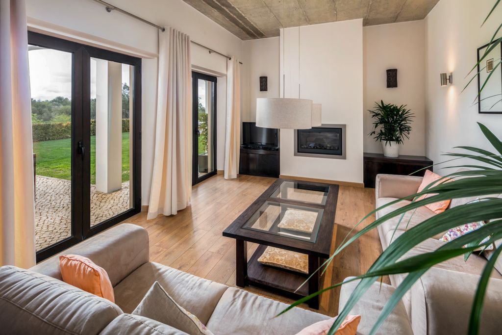 Villa Zambujal Algarve Olivers Travels 3