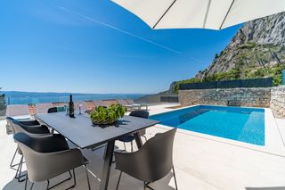 Villa Zvonimir Dalmatia Coast Olivers Travels 1