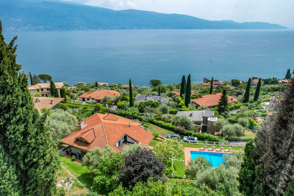 Casa Lawrence Lake Garda Olivers Travels 2