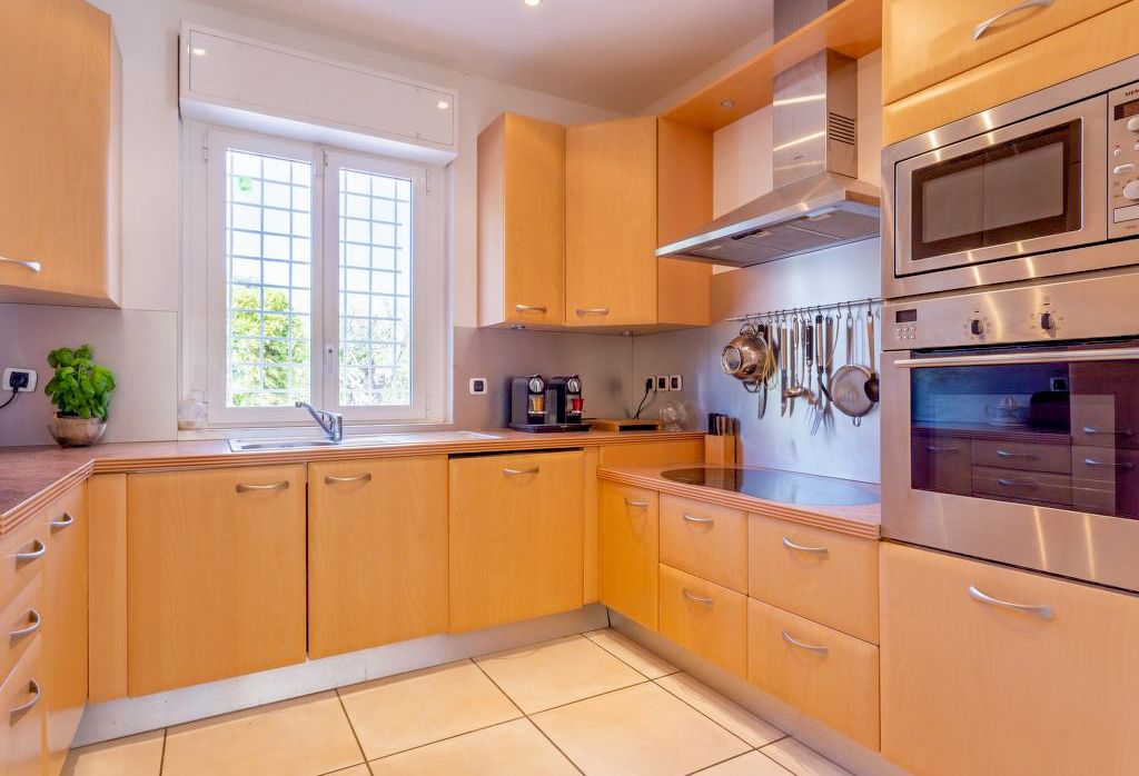 Maison Fleurette French Riviera Olivers Travels 5