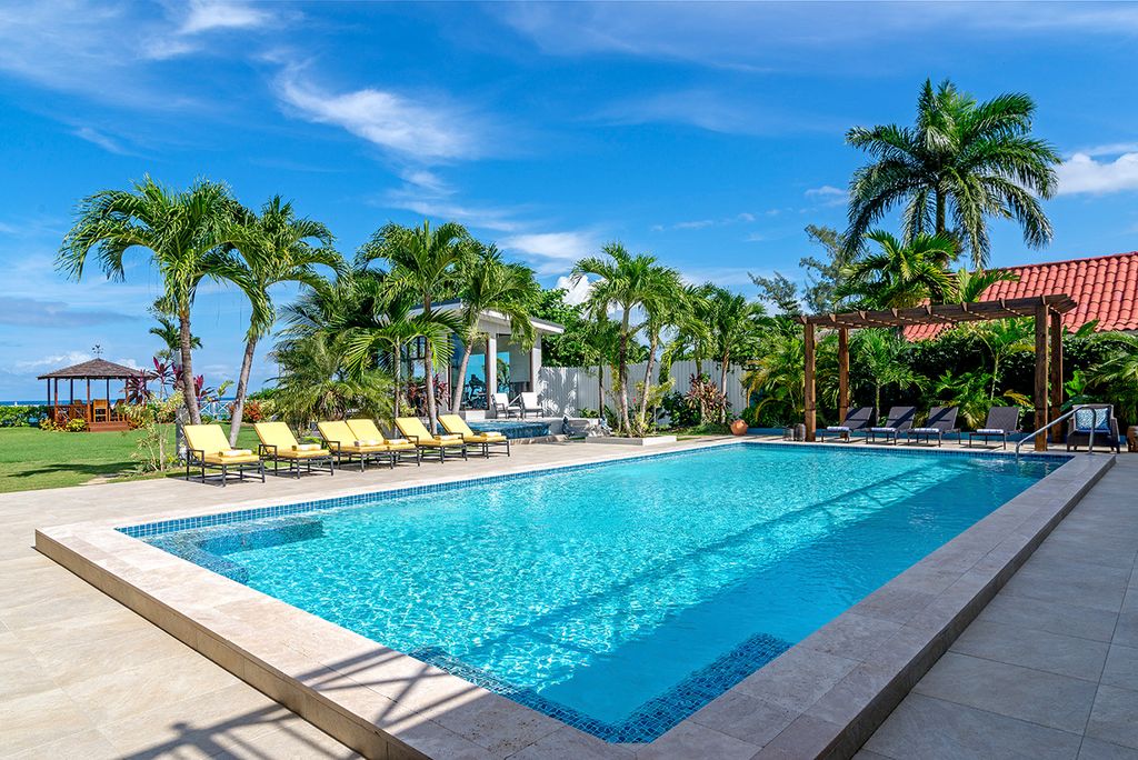 Azurite Jamaica Olivers Travels1