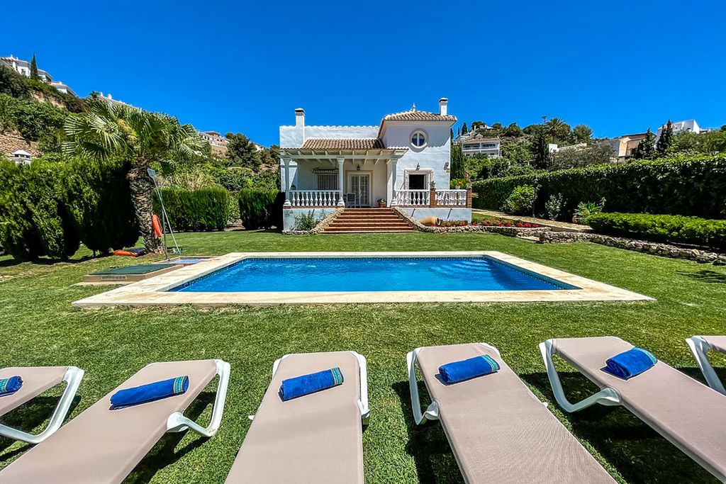 Villa Vasija Costa Del Sol Olivers Travels 1