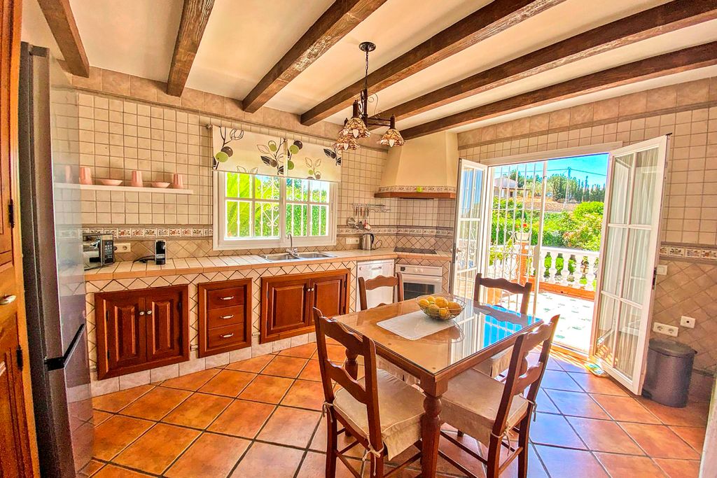 Villa Vasija Costa Del Sol Olivers Travels 4