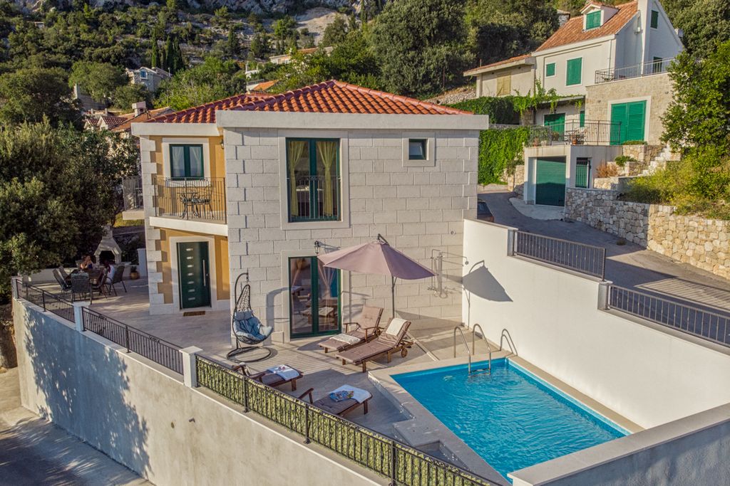 Villa Rijabela Dalmatia Olivers Travels 1