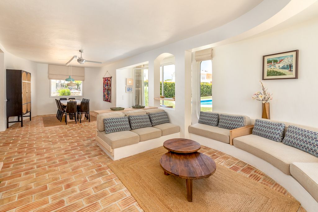Villa Canada Algarve Olivers Travels 3