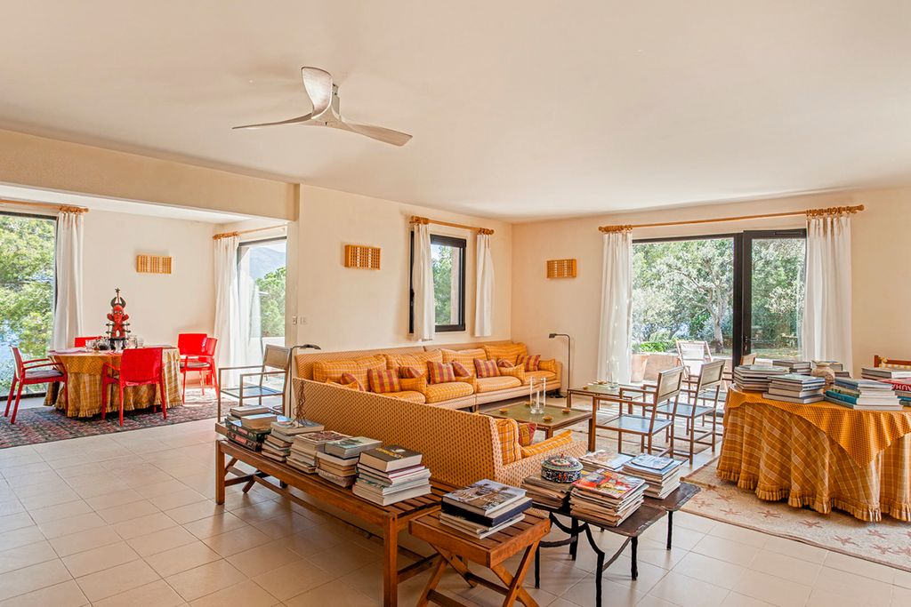 Villa Contemporaine Corsica Olivers Travels 3