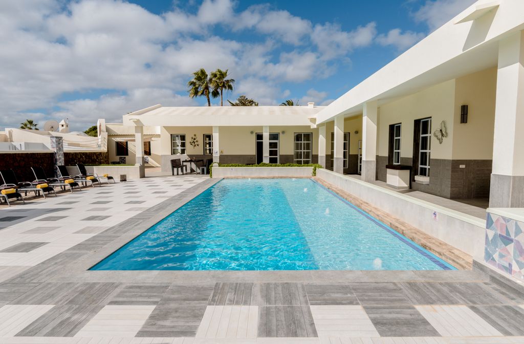 Lanzarote Seduttori Lanzarote Olivers Travels 1  1 