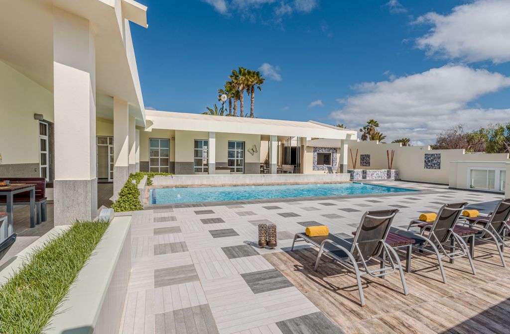 Lanzarote Seduttori Lanzarote Olivers Travels 1 5