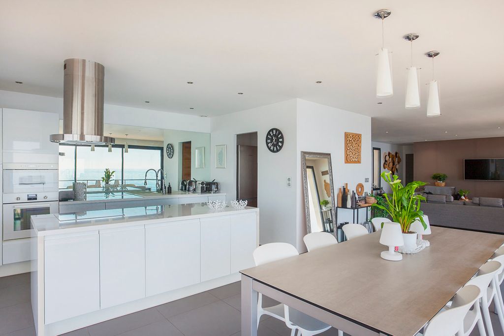 Villa Sur La Cote Corsica Olivers Travels 4