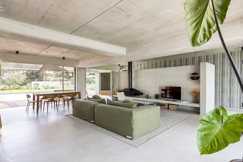 Villa en Bois Corsica Olivers Travels 3